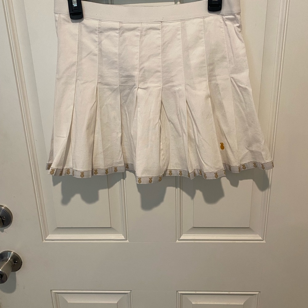 Vintage white pleated Bumi Sirotka tennis skirt.